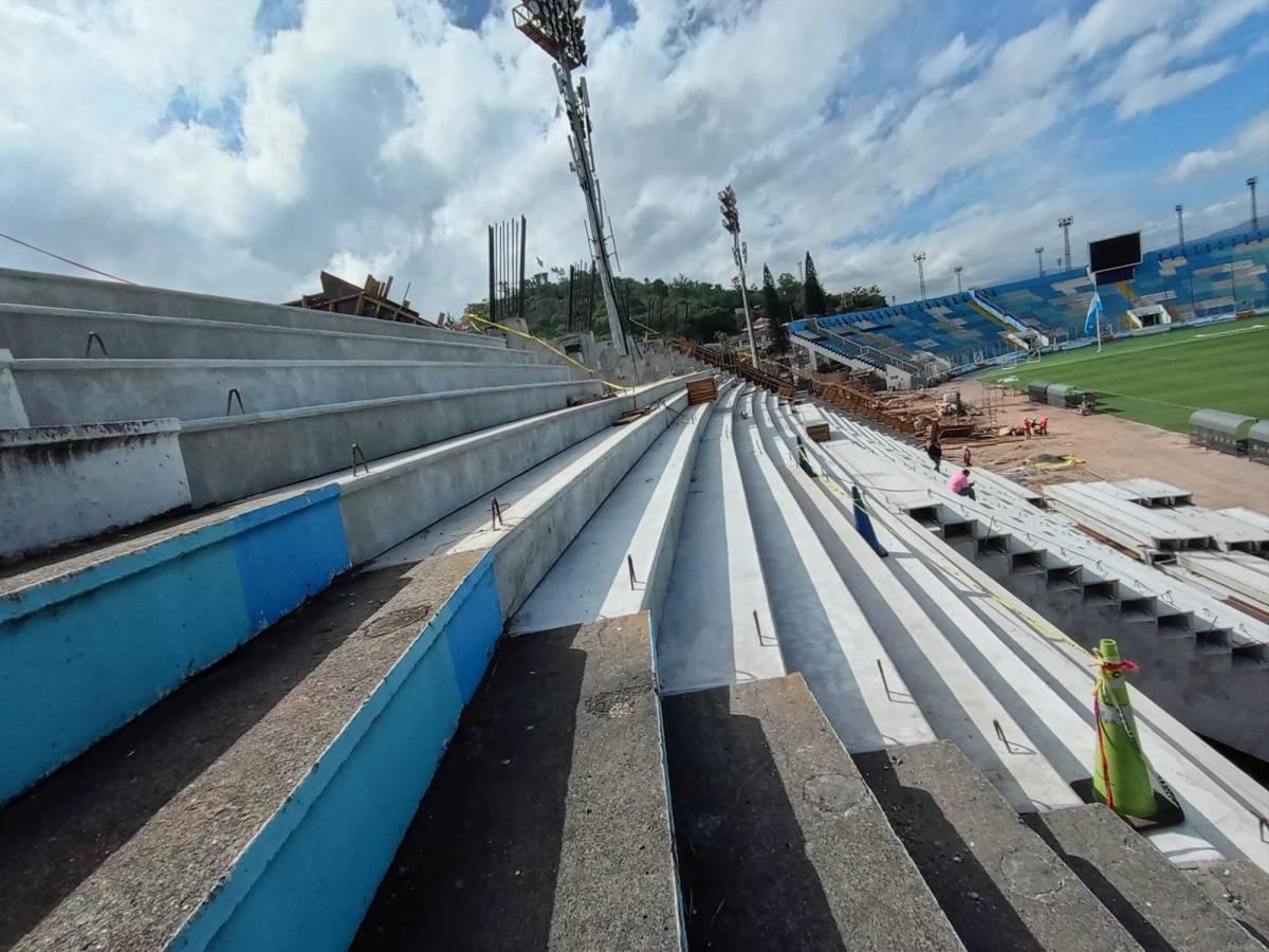 Especialista supervisa novedosa instalación en el estadio Nacional de Tegucigalpa