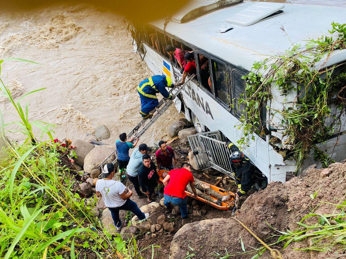 Identifican a hondureño muerto en accidente en Copán y demás migrantes heridos