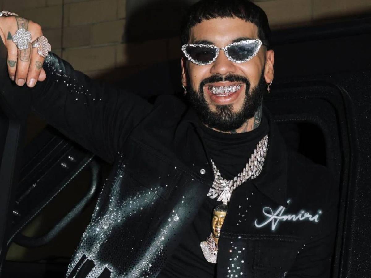 ¿Por qué inició la pelea entre Farruko y Anuel?