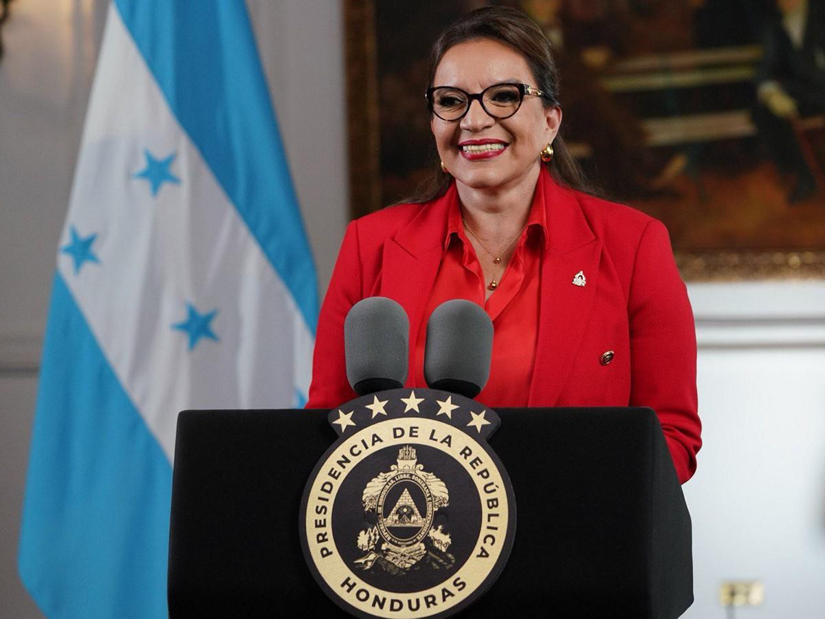 “El golpismo y el crimen amenazan nuestras democracias”: Xiomara Castro condena “intento de golpe” denunciado por presidente de Guatemala