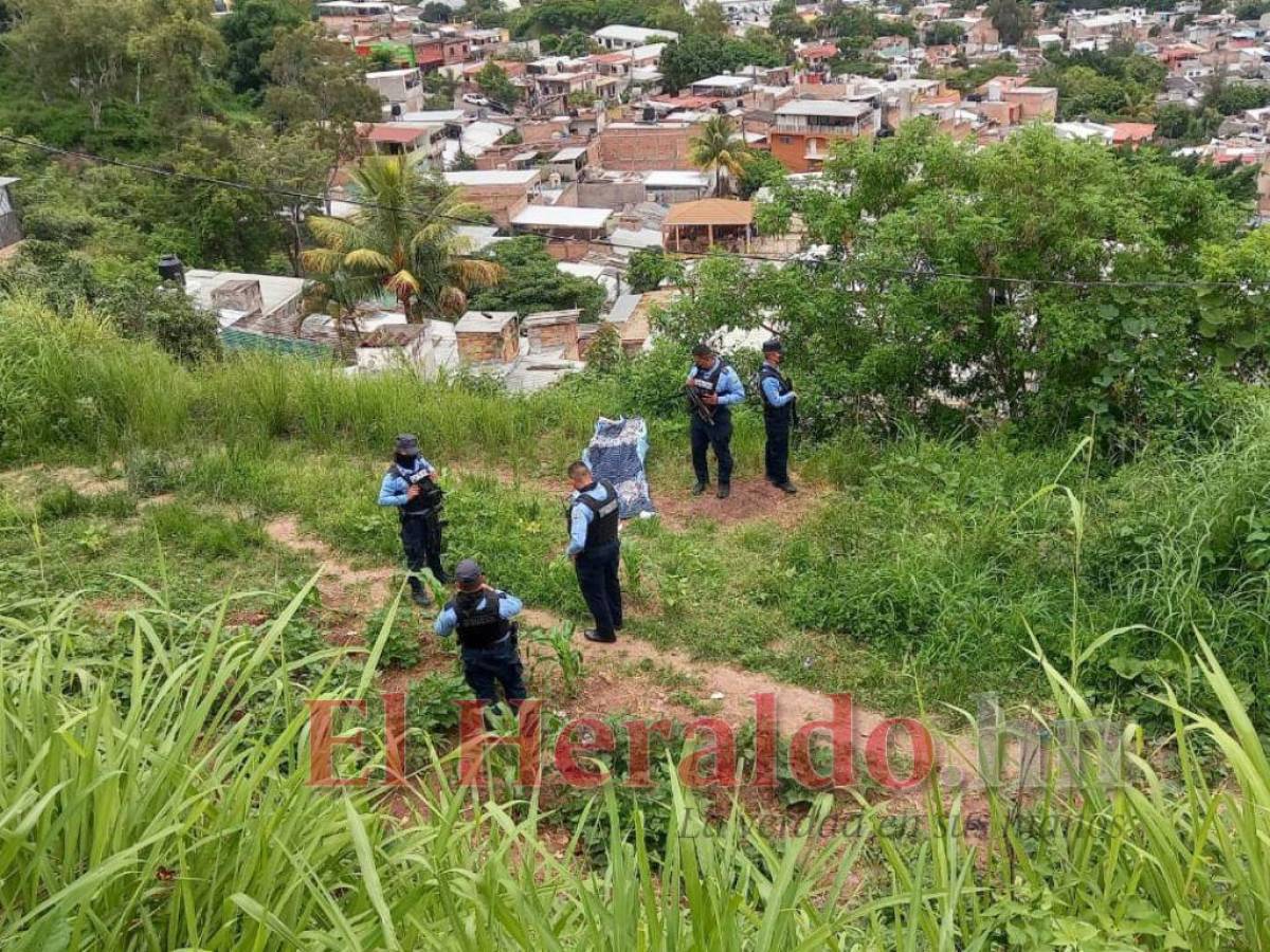 Muerto hallan a un hombre en una zacatera de la colonia Los Pinos de la capital