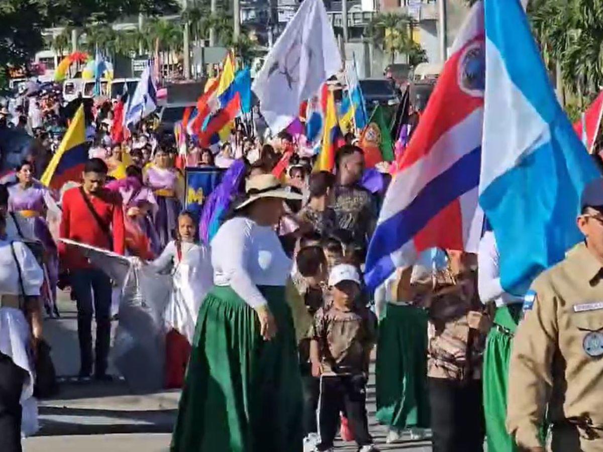 Iglesias conmemoran con devoción el Día de la Biblia en Honduras