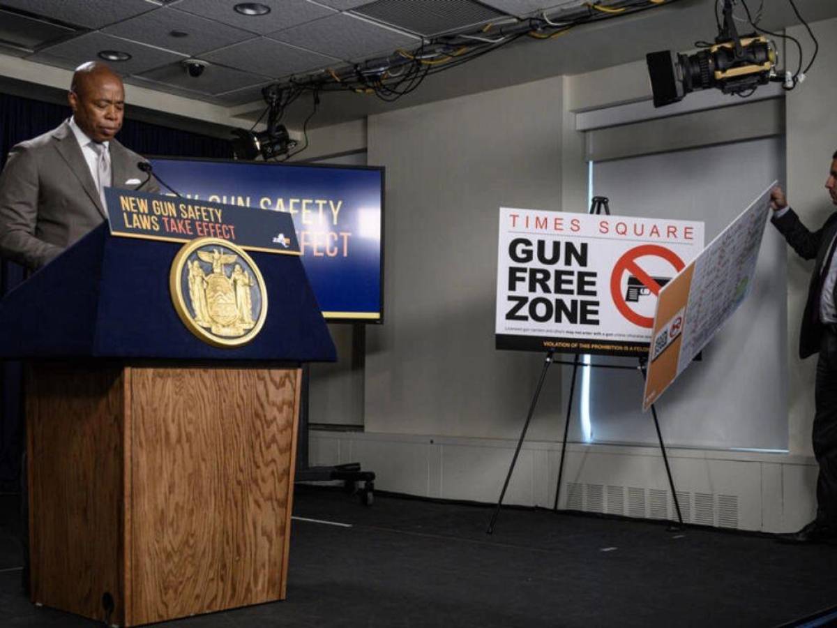 Nueva York prohíbe llevar armas de fuego en Times Square