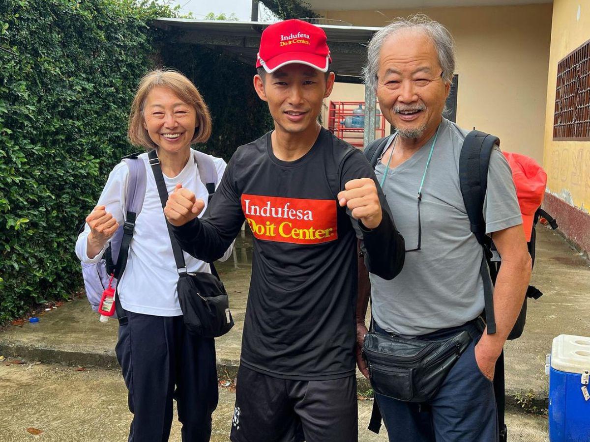 Padres de Shin Fujiyama correrán junto a él en inicio de recorrido de 250 Km