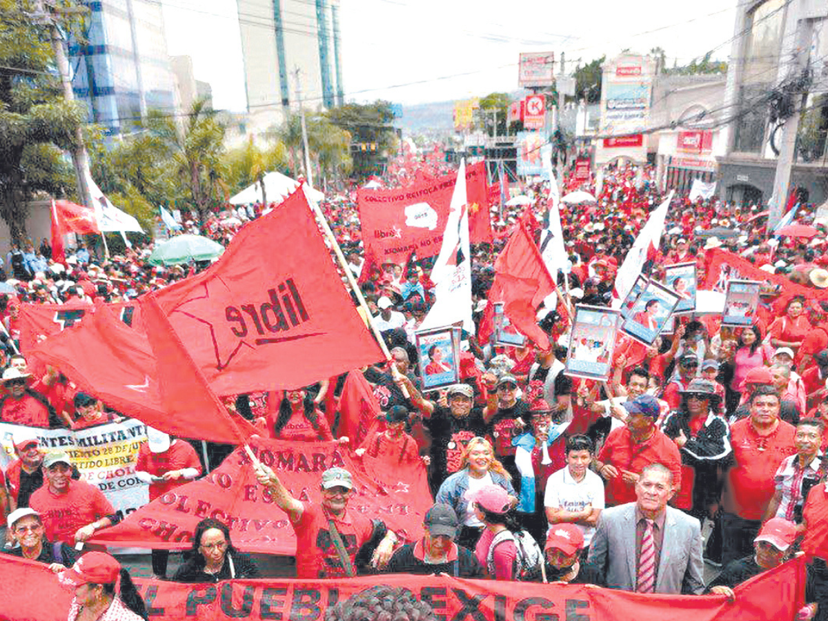 Campañas políticas prematuras debilitan al gobierno