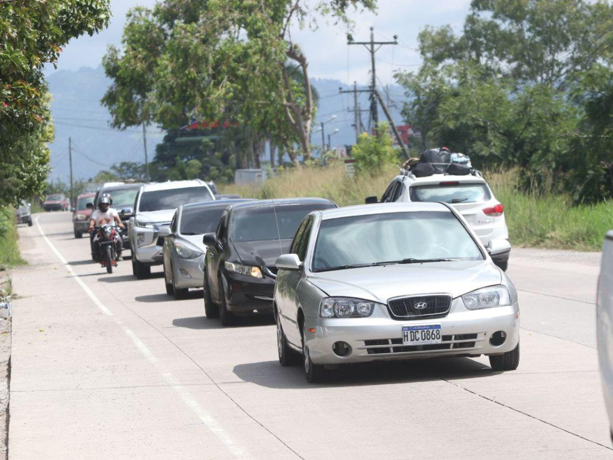 Viajeros regresan a la capital tras disfrutar de la Semana Morazánica 2024