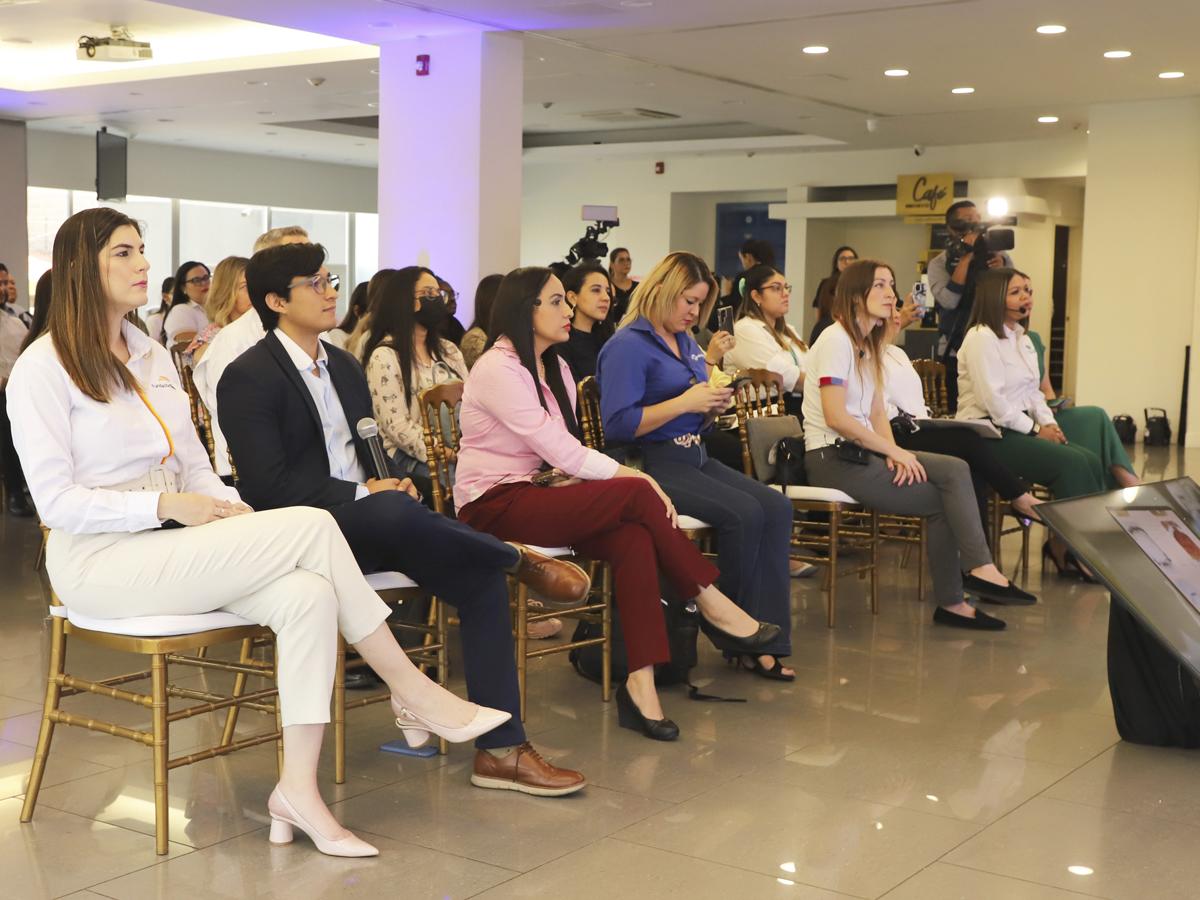 En la presentación se informó que cada programa, busca incubar a 30 emprendedores de forma gratuita a lo largo de cinco meses.