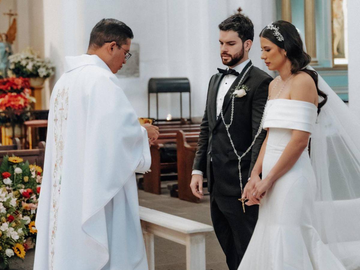 Lucía Yon y Vladimir Castillo sellaron su amor en Antigua Guatemala