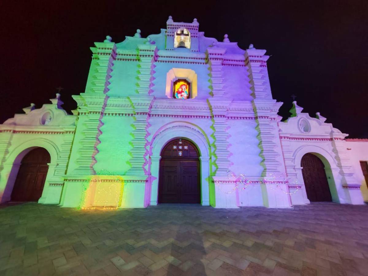 Así se vive el ambiente navideño en Sabanagrande, cuna de las rosquillas