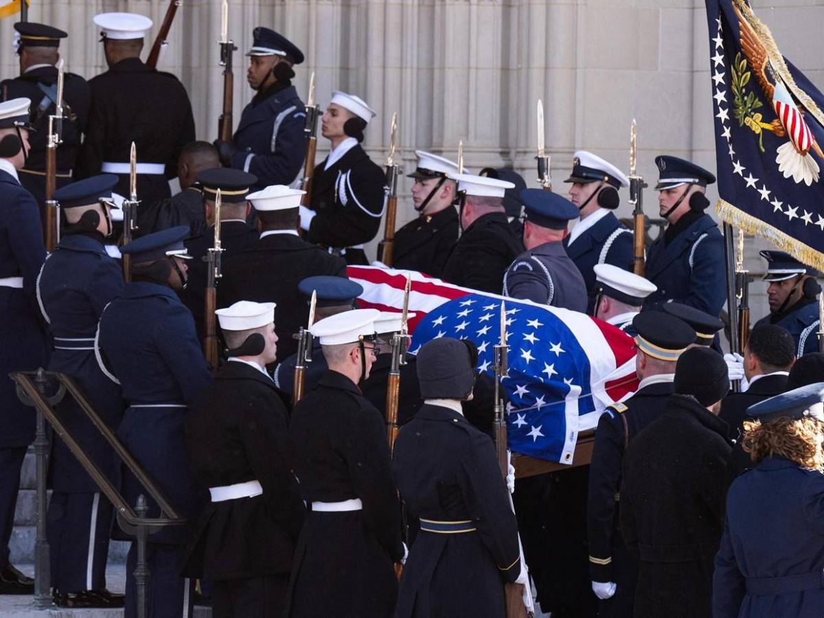 Jimmy Carter recibe homenajes póstumos en su funeral de Estado en Washington