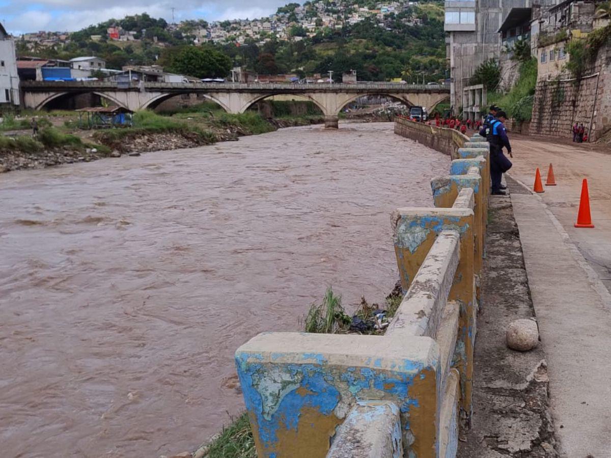 Caudal del río Choluteca disminuye tras las lluvias de la tormenta Sara