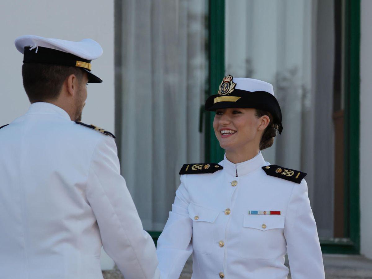 Primeras fotos de la princesa Leonor en la Escuela Naval de Marín en España