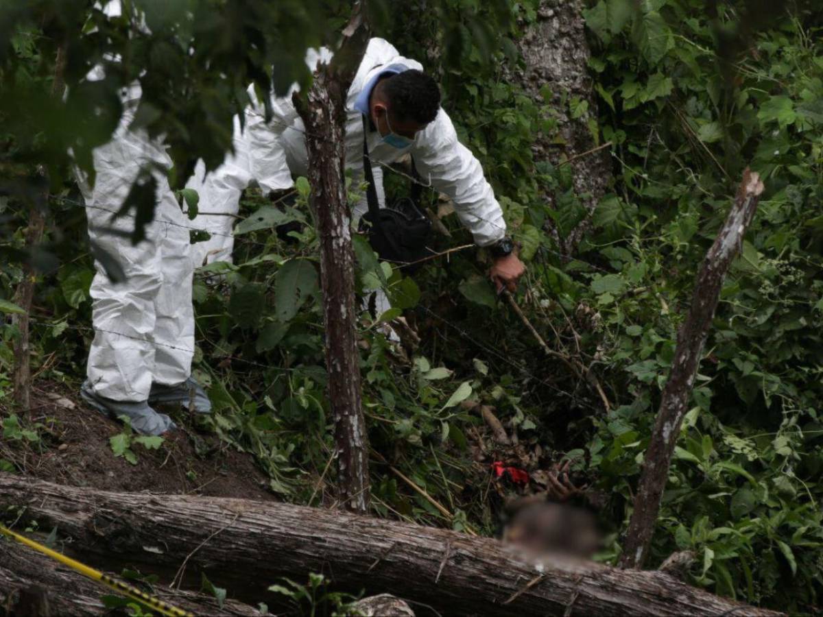 Sin piernas y amarrado: así fue encontrado cadáver en aldea Corralitos