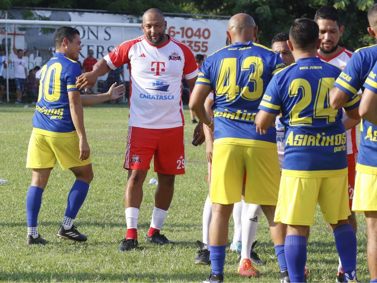 ”Muma” Bernárdez disputó un partido de la Liga de Veteranos en San Pedro Sula.