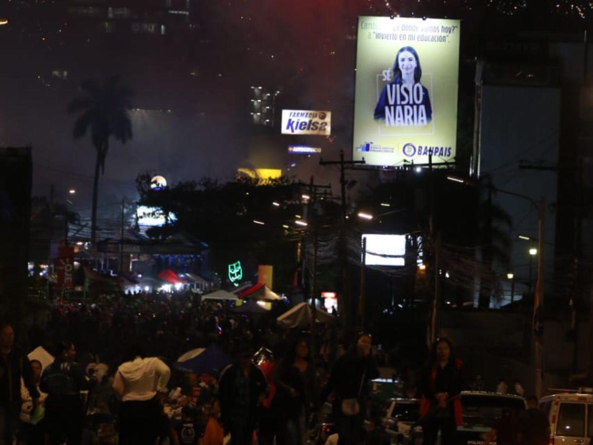 ¡Ritmo y alegría bajo la lluvia! Capitalinos celebran el Carnaval de Tegucigalpa