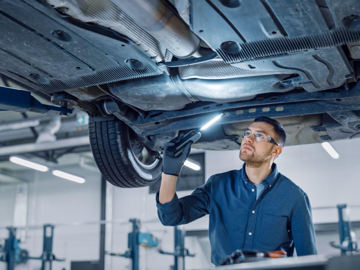 Guía de mantenimiento automotriz: prevención de averías y prolongación de la vida útil