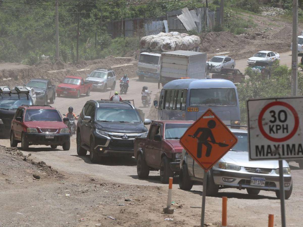 Obras viales en las salidas del Distrito Central avanzan sin mucha prisa