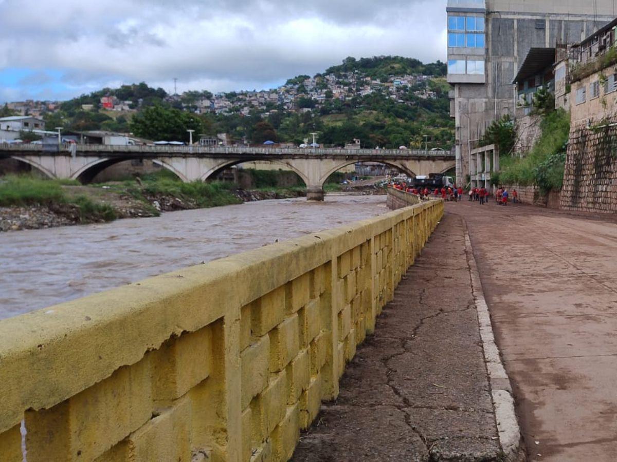 Caudal del río Choluteca disminuye tras las lluvias de la tormenta Sara