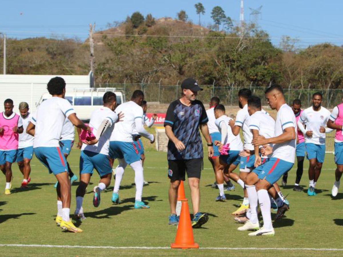 El plantel olimpista trabajó a tope pensando en el duelo ante Potros.