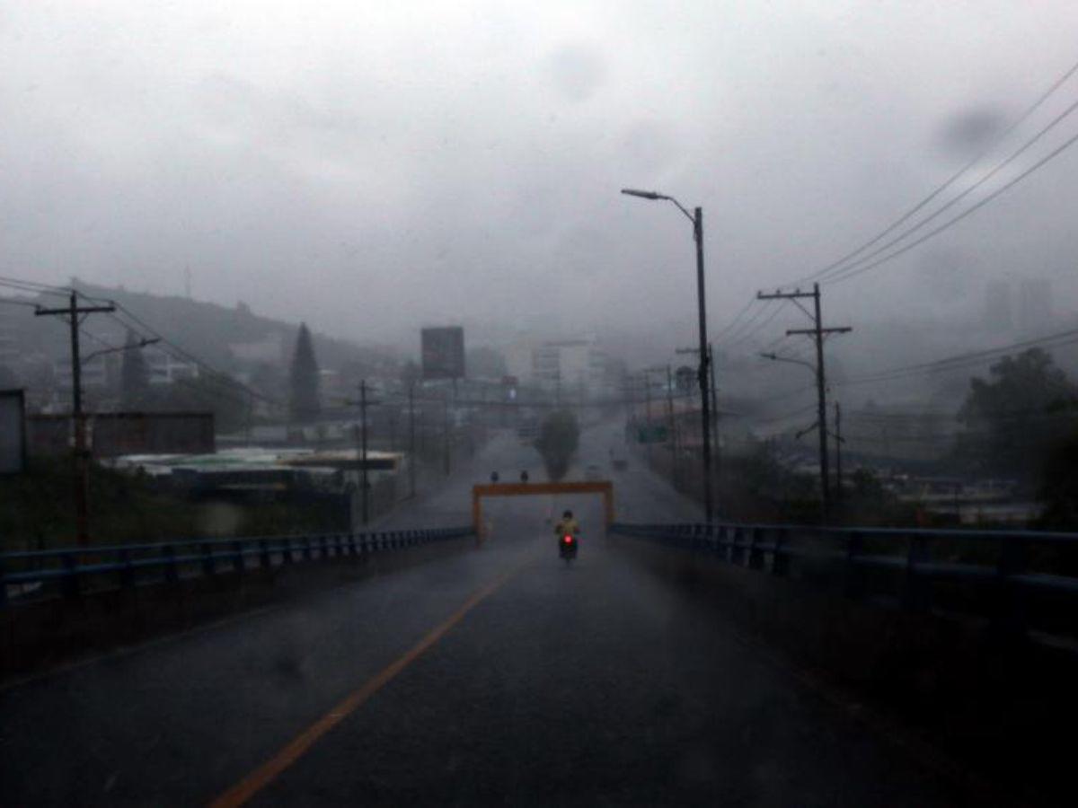 Honduras, en alerta amarilla por 48 horas por fuertes lluvias