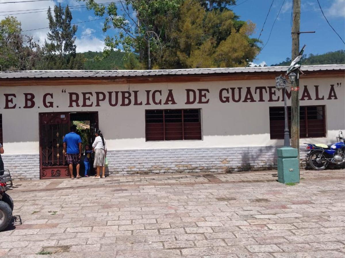 CEB Guatemala de Tatumbla cumple 108 años y pide ayuda para más aulas