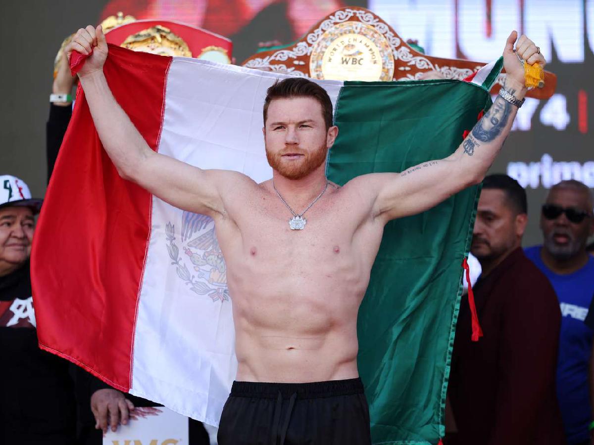 Canelo Álvarez presume su millonaria colección de Ferrari: ¿Cuál es el más caro?