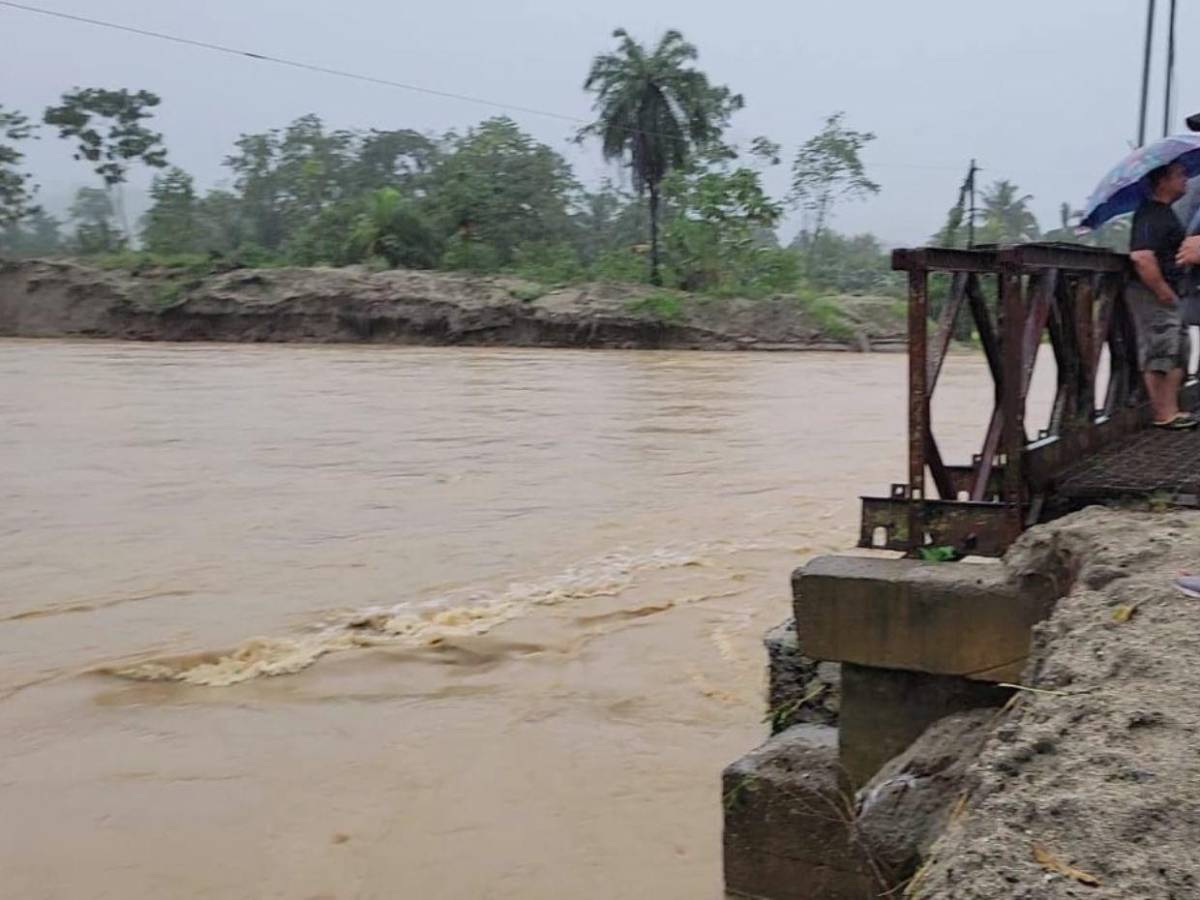 Inundaciones y derrumbes en Puerto Cortés y Omoa: imágenes de las afectaciones