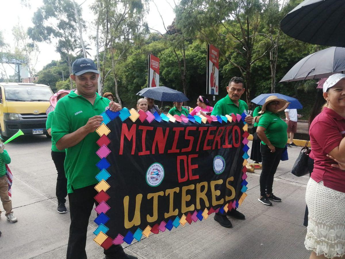 Iglesias conmemoran con devoción el Día de la Biblia en Honduras