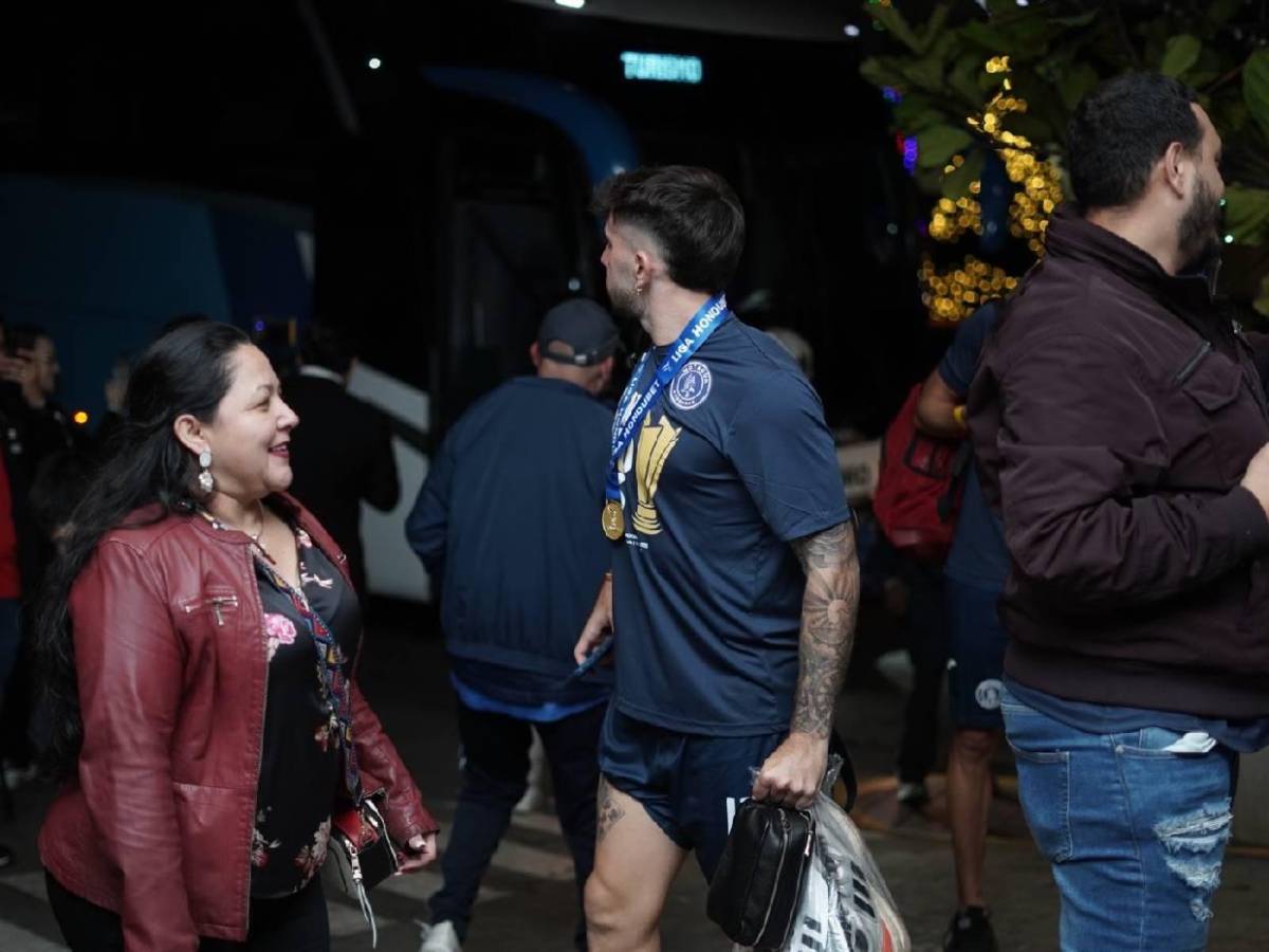 Auzmendi envía mensaje a olimpista tras ganar final con Motagua: Lo vinculan con Cecilia García