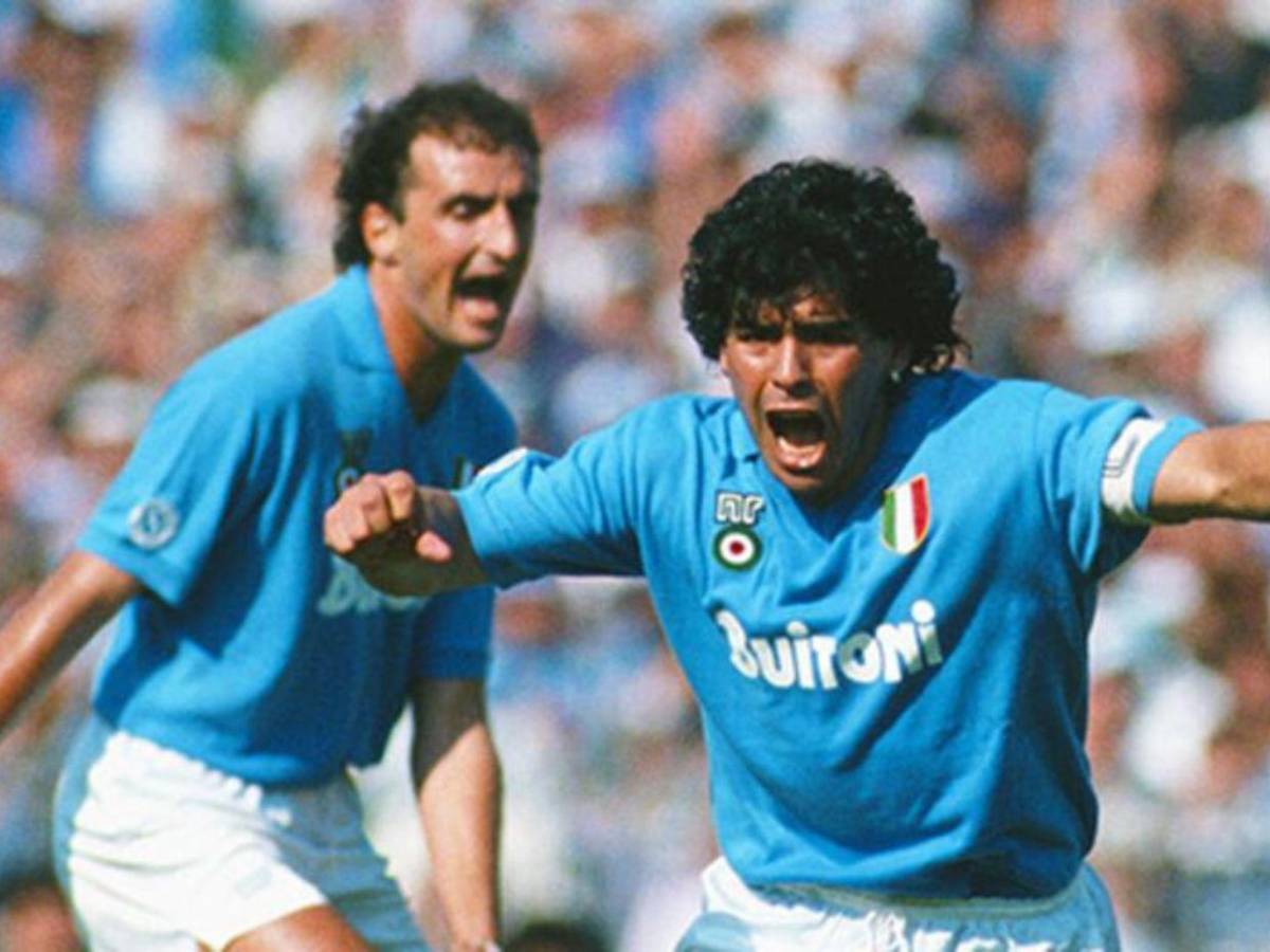 Napoli rinde homenaje a Diego Maradona a cuatro años de su fallecimiento