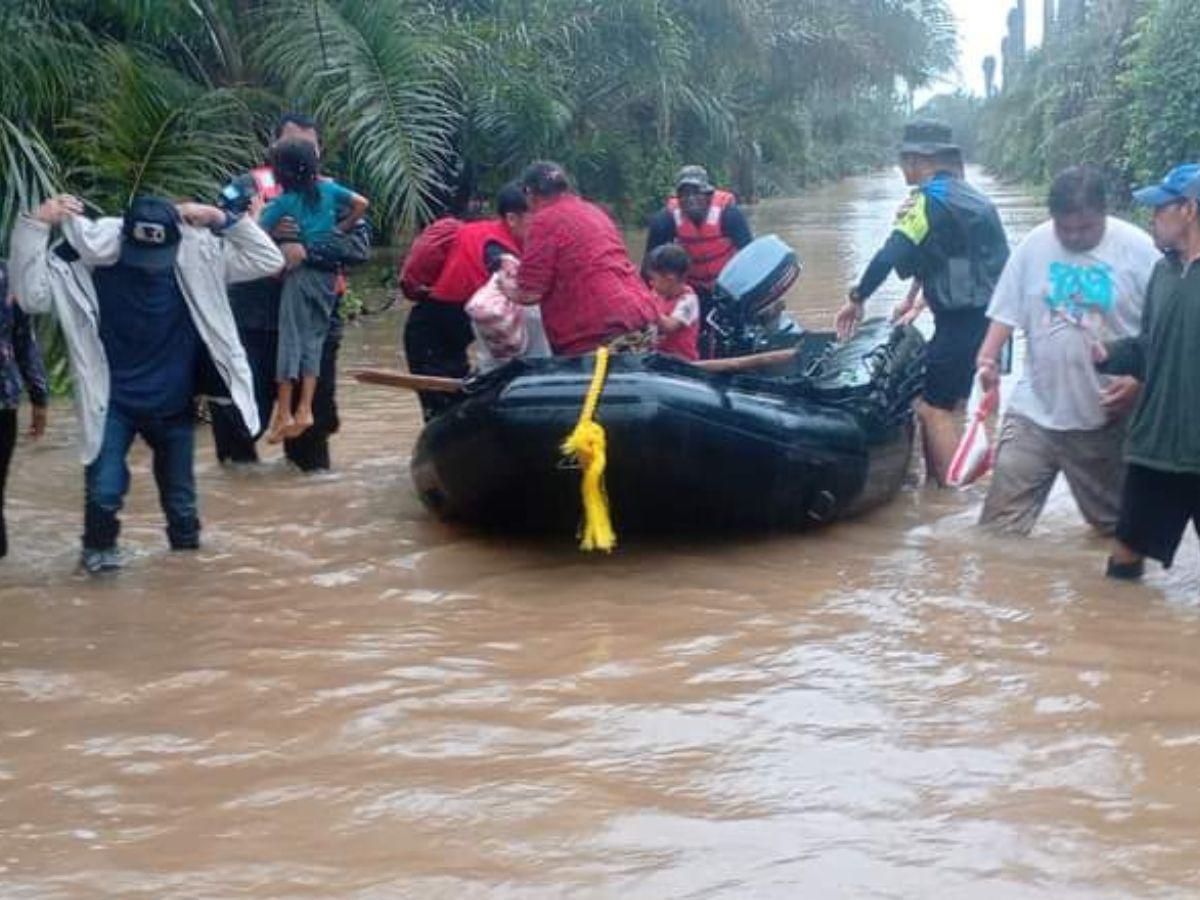 Sufrimiento, dolor e impotencia entre los afectados por la tormenta tropical Sara