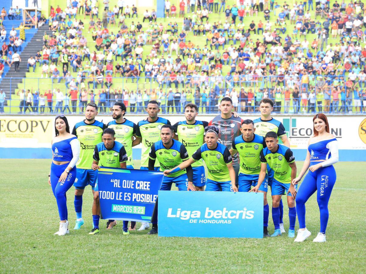 Este fue el 11 titular que envió a la cancha José Humberto Rivera.