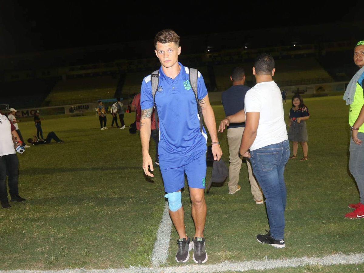 Santiago Molina, defensa de ‘los Potros’ de Olancho, sufre rotura de ligamento cruzado y se pierde la gran final