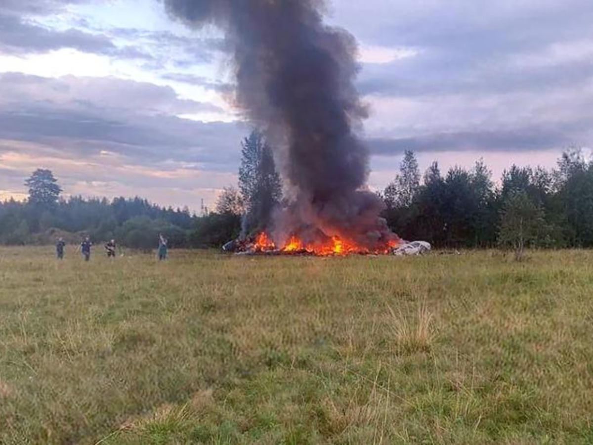 Encuentran los 10 cuerpos y cajas negras del avión en que viajaba Prigozhin