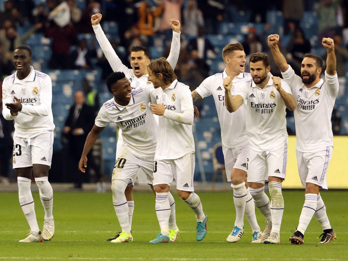 Real Madrid avanza a la final de la Supercopa tras vencer en penales al Valencia