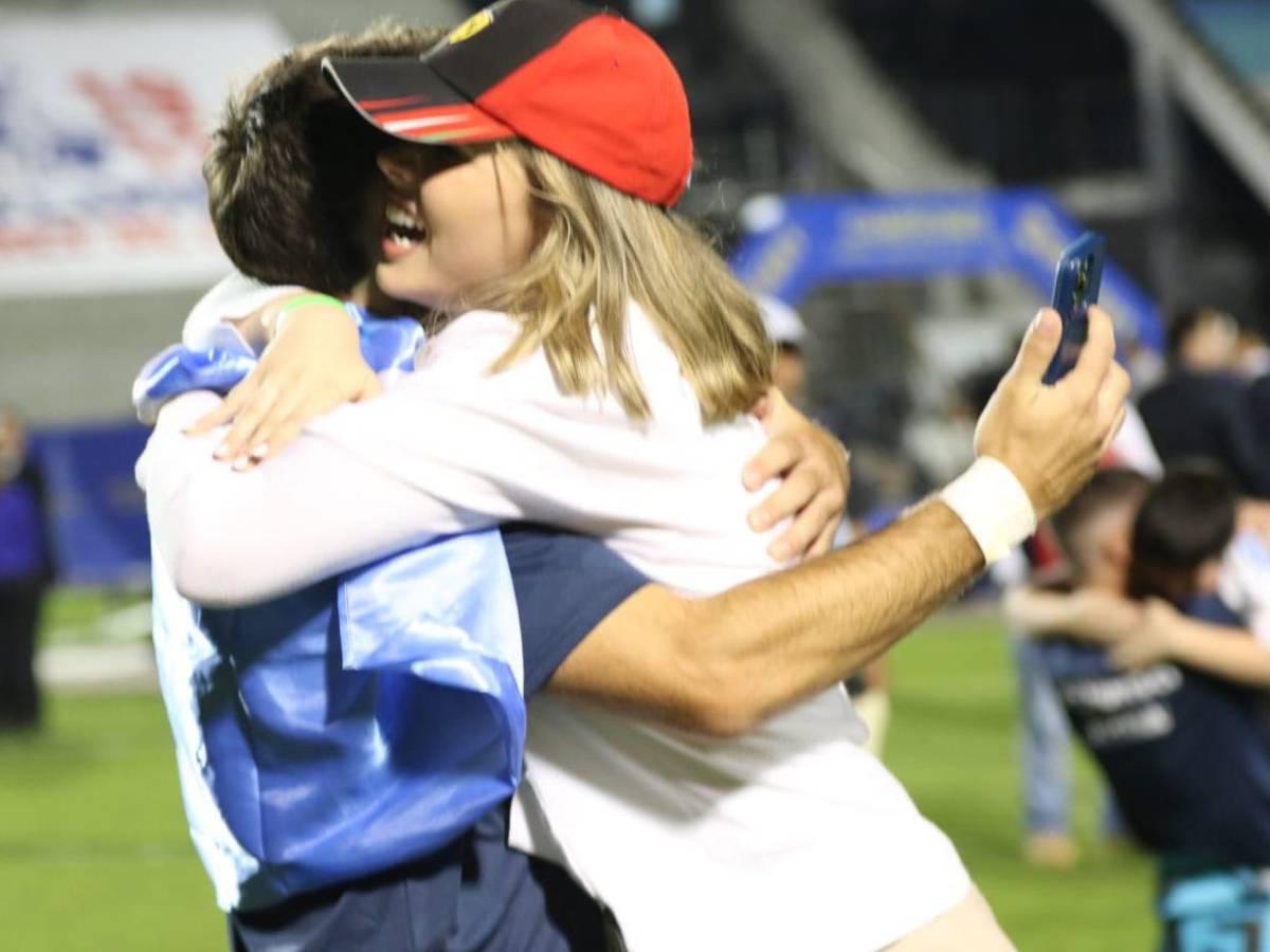 Auzmendi envía mensaje a olimpista tras ganar final con Motagua: Lo vinculan con Cecilia García