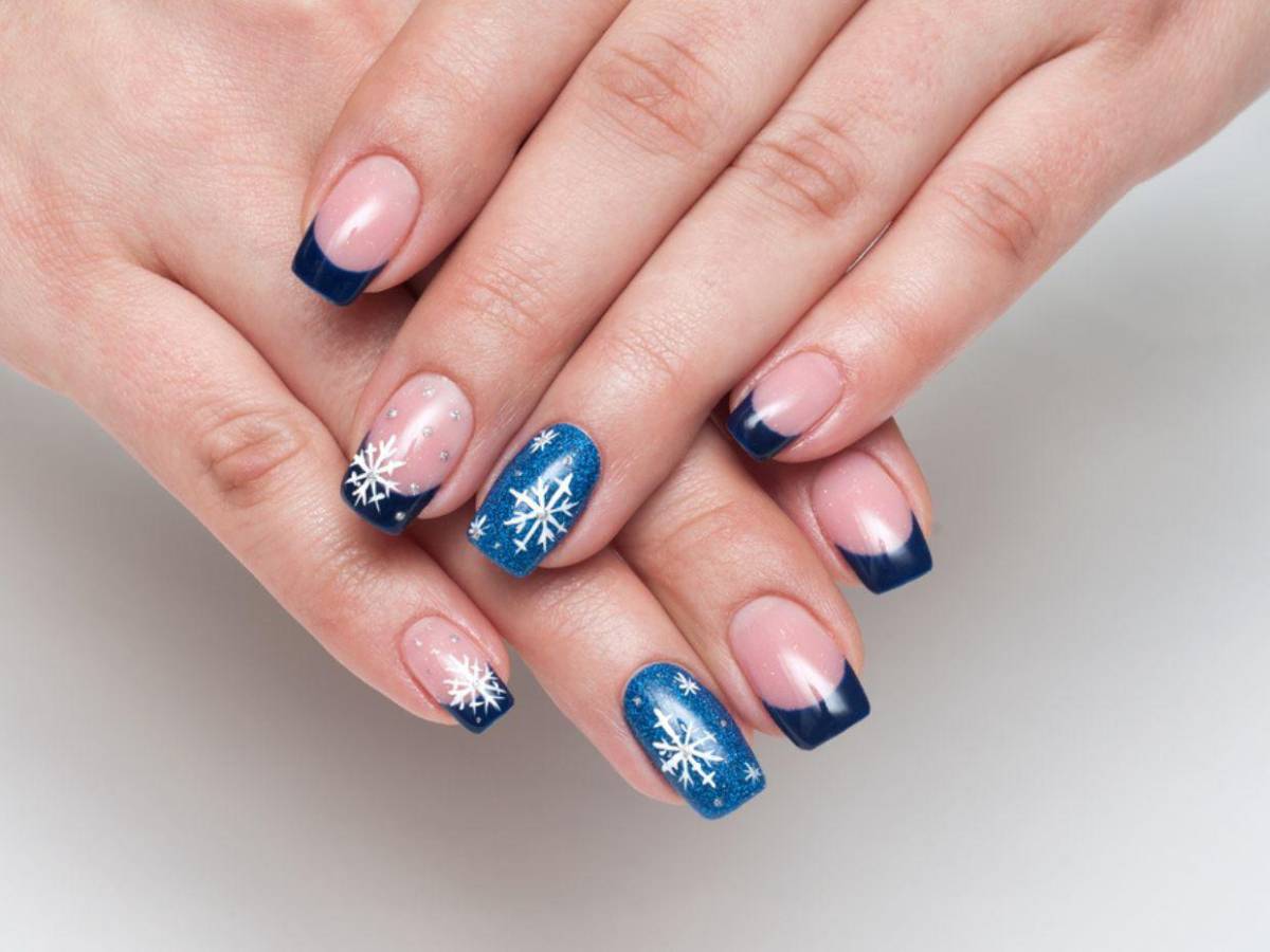 Las tendencias de manicura navideña que no se puede perder