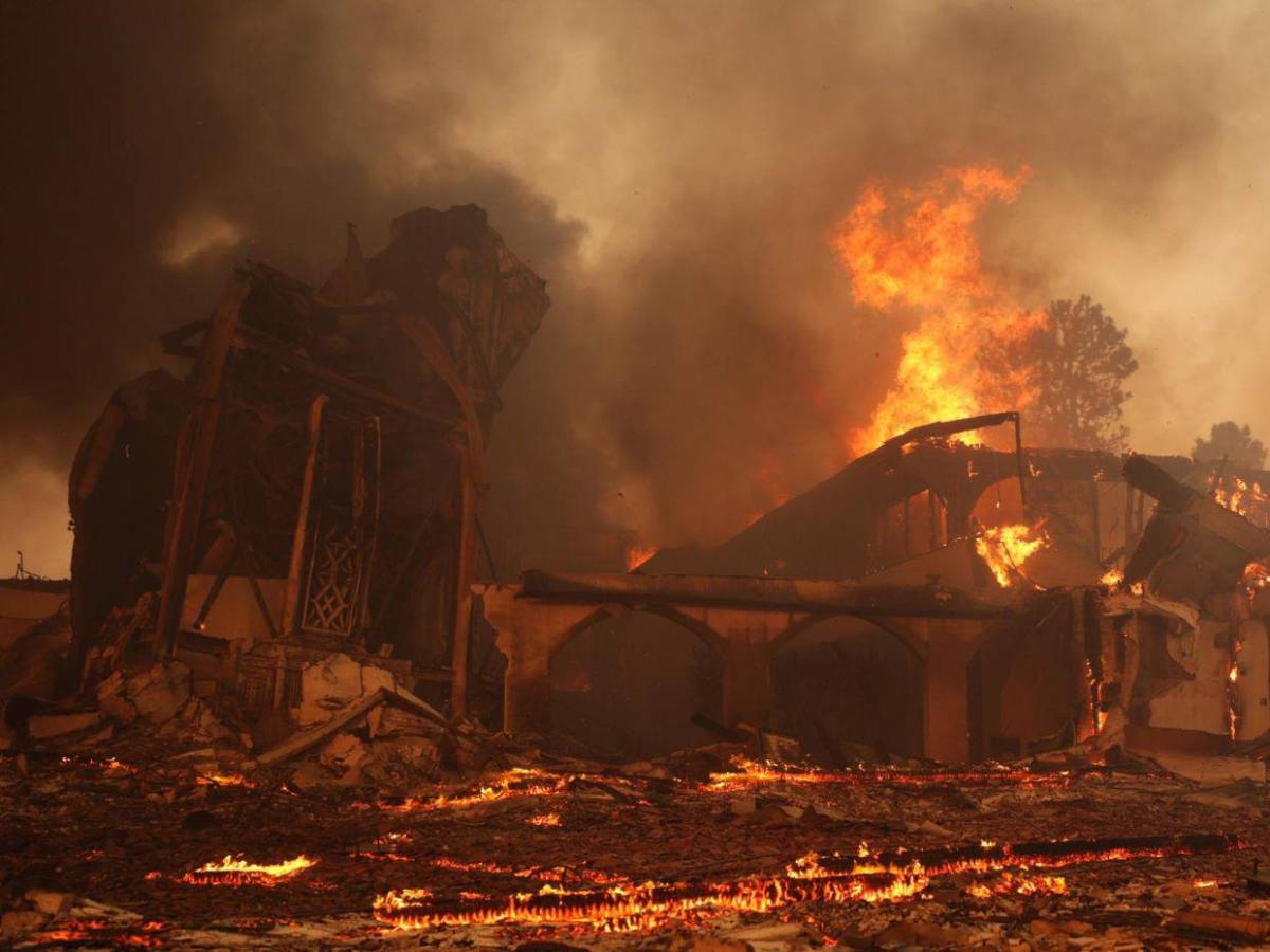 Los vientos de Santa Ana y su impacto catastrófico en los incendios de California