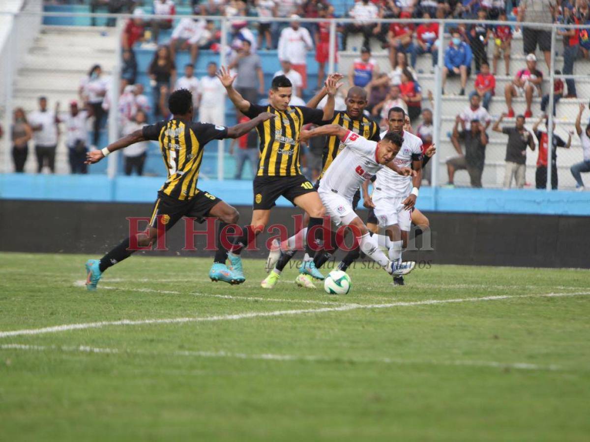 Real España frena racha de Olimpia con empate 1-1 en el Chelato Uclés