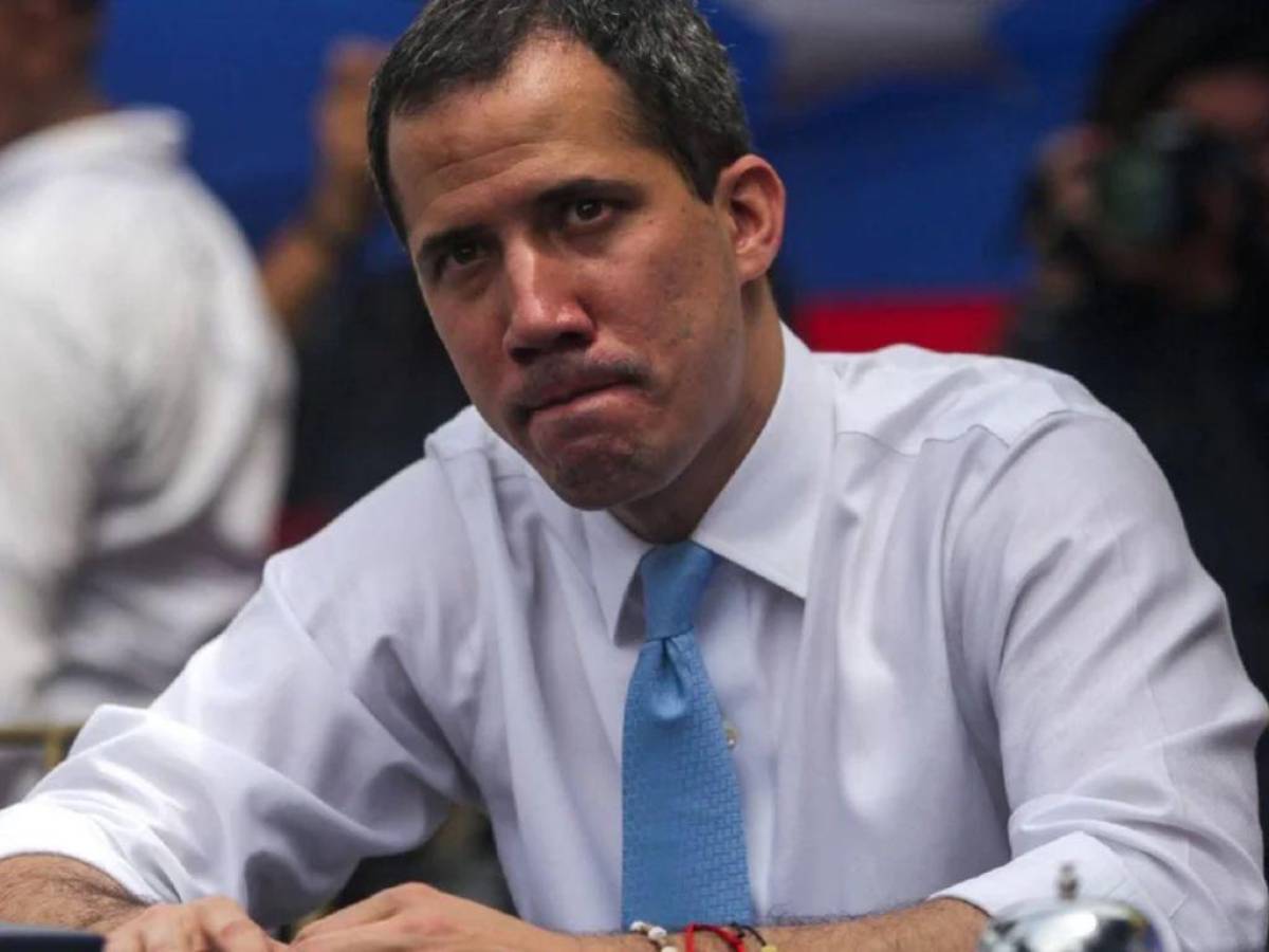 Juan Guaidó es expulsado de Colombia; llegó a Miami en vuelo comercial