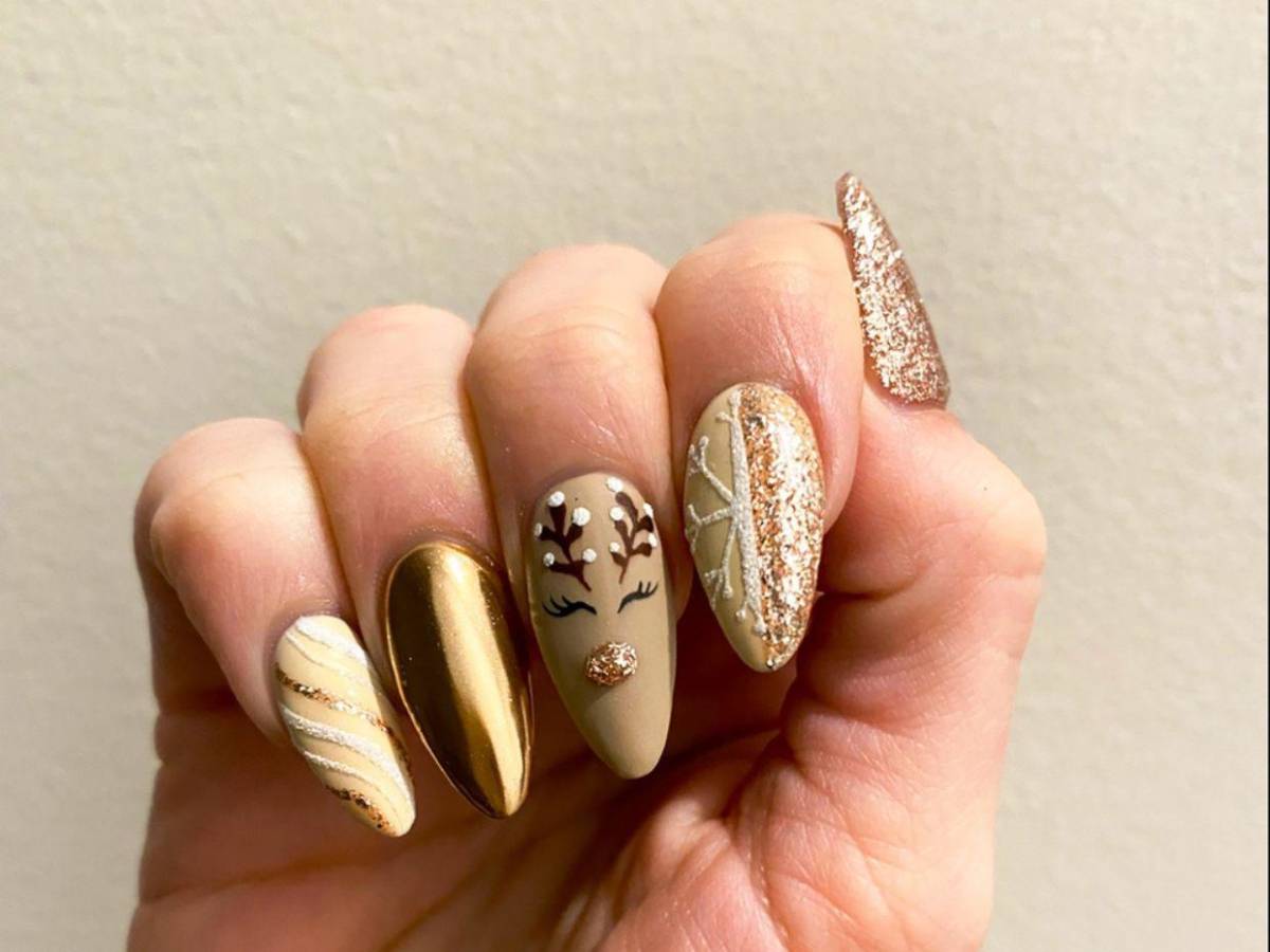 Las tendencias de manicura navideña que no se puede perder