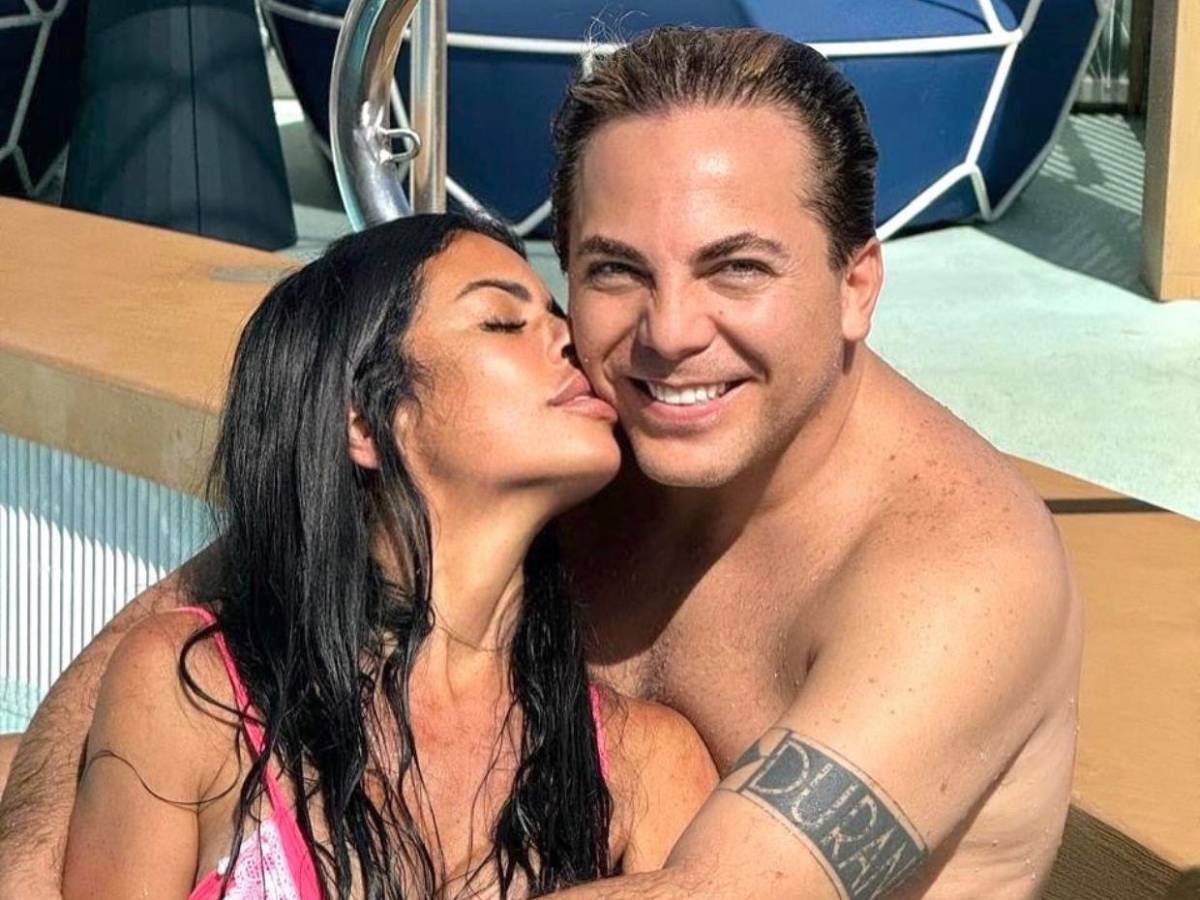 Cristian Castro celebra su cumpleaños: ¿Quién es la mujer que lo acompaña?