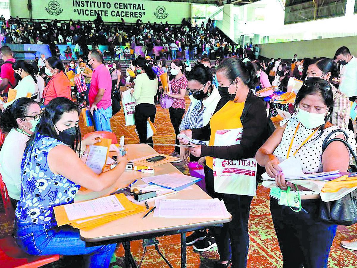 Más de 2,000 plazas docentes se someterán a concurso en 2024