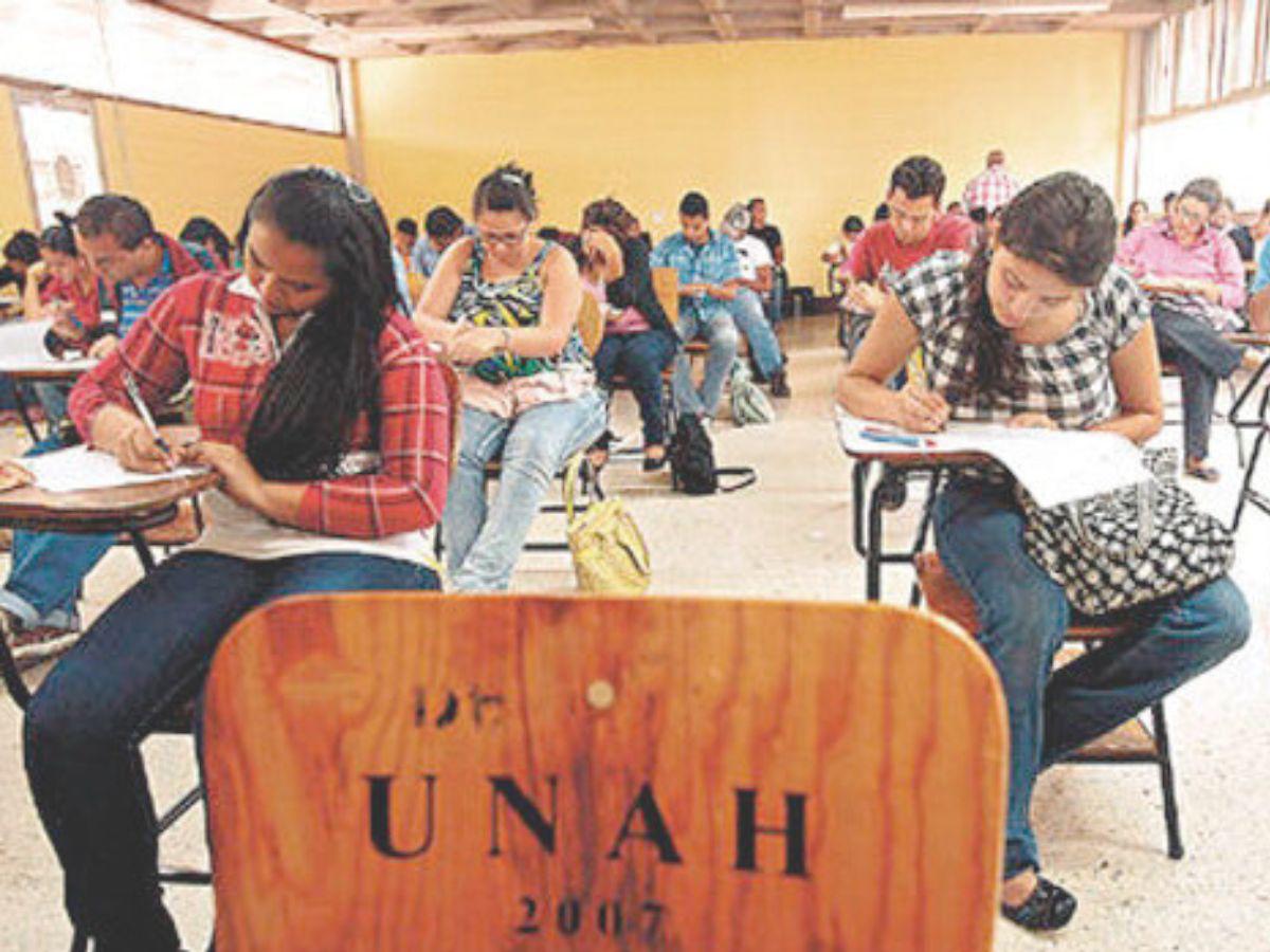 UNAH abre matrícula excepcional para 4,400 aspirantes a pesar de puntajes PAA bajos