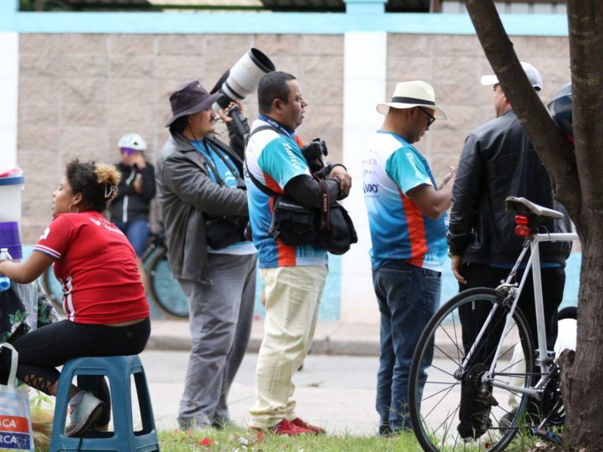 Extraordinaria cobertura del equipo de EL HERALDO en la Vuelta Ciclística 2024