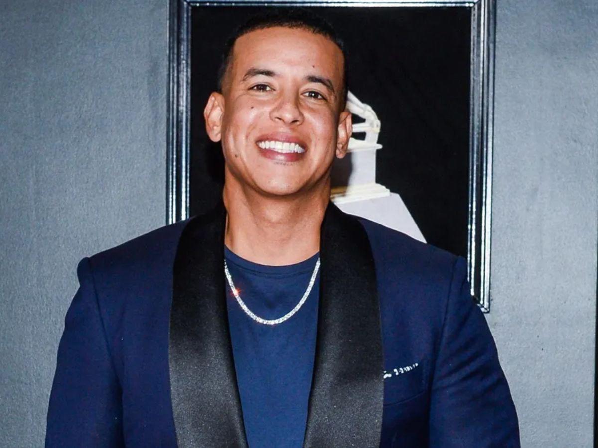 ¿Un verdadero amor? Daddy Yankee publica foto con la mujer que llama “la reina de mi corazón”