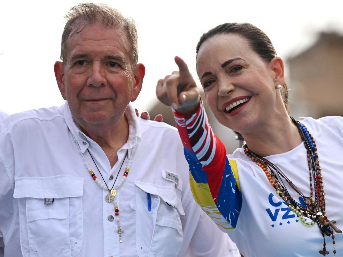 Edmundo González y María Corina Machado durante la campaña política.