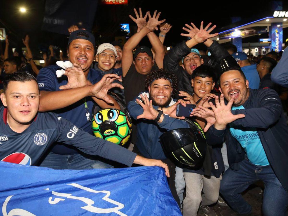 ¡Fiesta en el bulevar Morazán! Las mejores imágenes de los motagüenses celebrando su triunfo