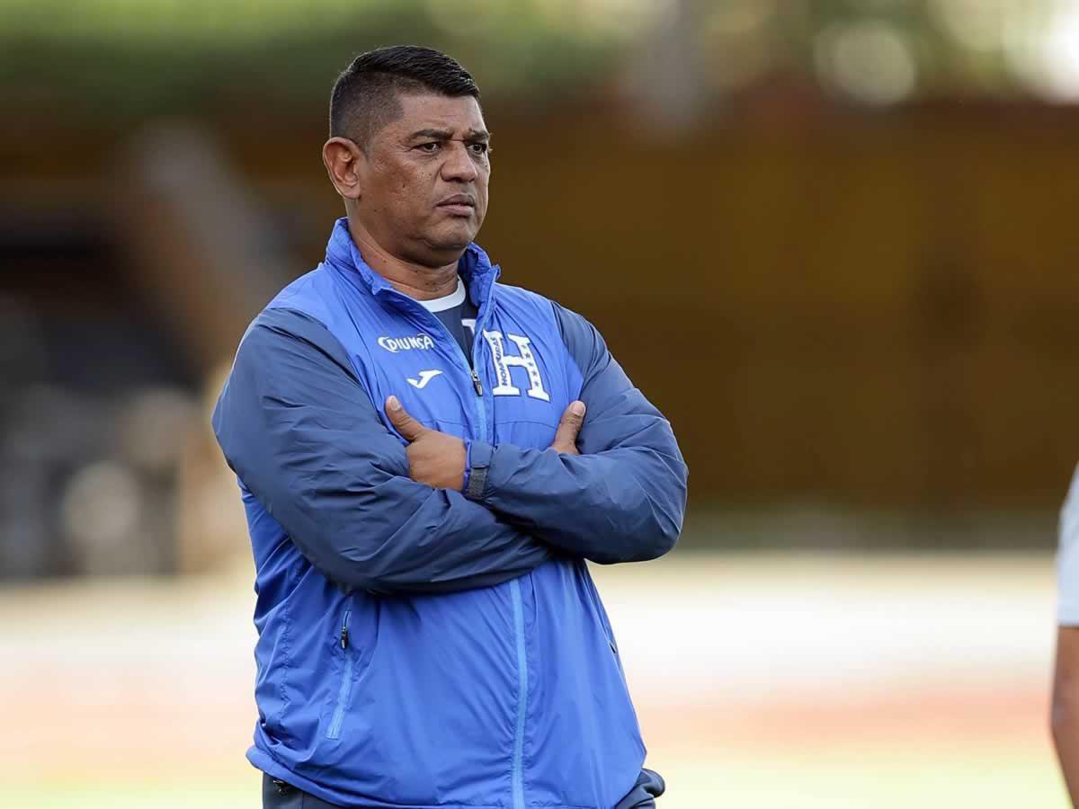 Israel Canales busca meterse en el selecto grupo de entrenadores mundialistas con Honduras