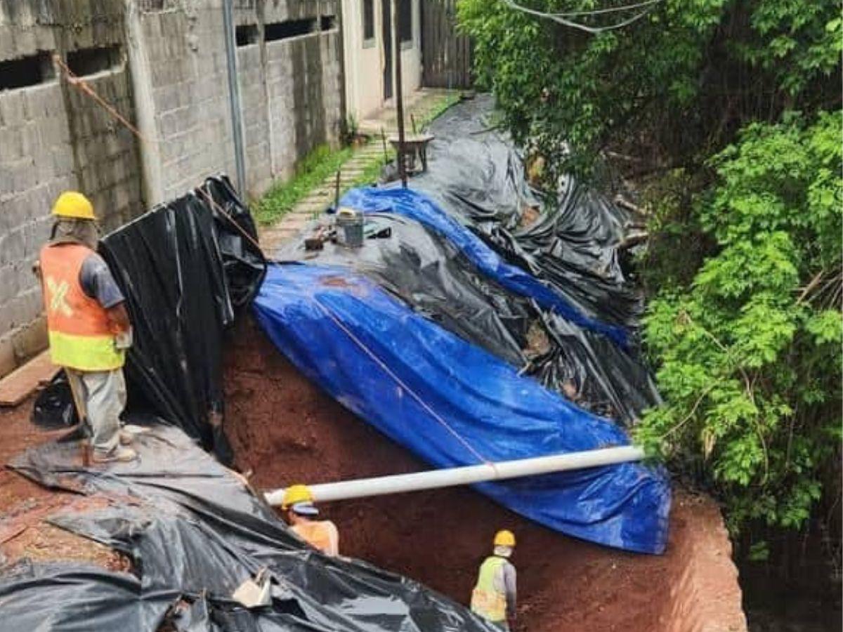 Según la comuna, el problema en la Bernardo Dazzi surgió debido a la construcción en una vivienda aledaña.